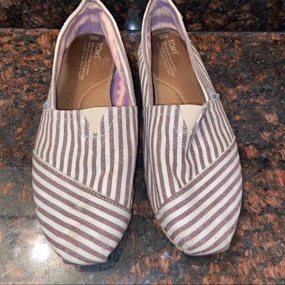Toms Shoes - Toms brown white striped slip on shoes Sz 11